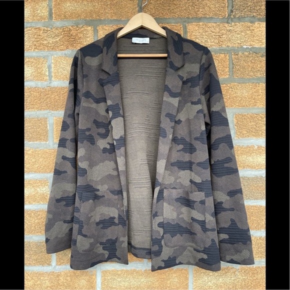 Lola and Sophie Camo open cardigan size M - Picture 2 of 8